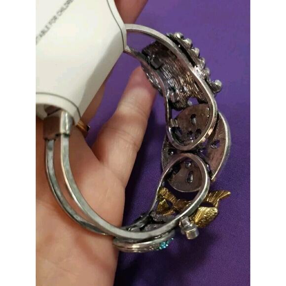 Chunky Ornate Clamper Bangle Bracelet Silver Tone Blue Rhinestones Gold Tone Bow - Picture 5 of 8